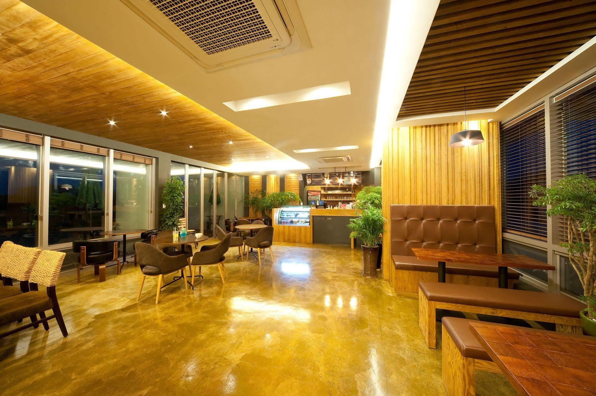 Comma&Spa Resort Seogwipo Eksteriør billede